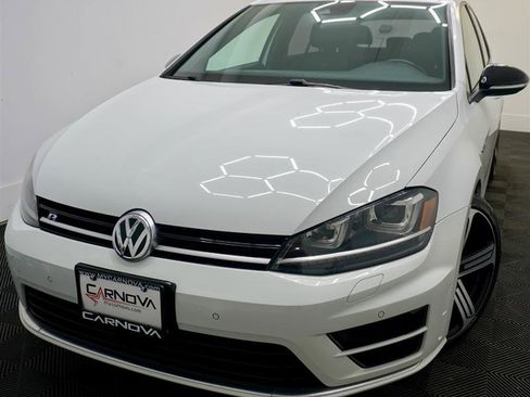 Used 2016 Volkswagen Golf R 4-Door image 42
