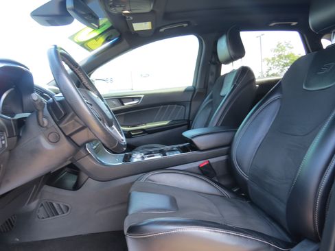 Used 2020 Ford Edge ST w/ Equipment Group 401A AWD/4WD image 14