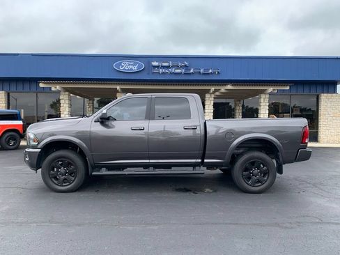 Used 2017 RAM 2500 Laramie w/ Sport Appearance Group AWD/4WD image 8