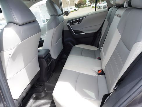 Used 2022 Toyota RAV4 XLE Premium AWD/4WD image 13