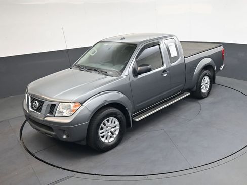 Used 2018 Nissan Frontier SV RWD image 26