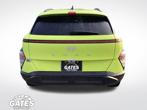 Used 2025 Hyundai Kona SEL FWD image 8