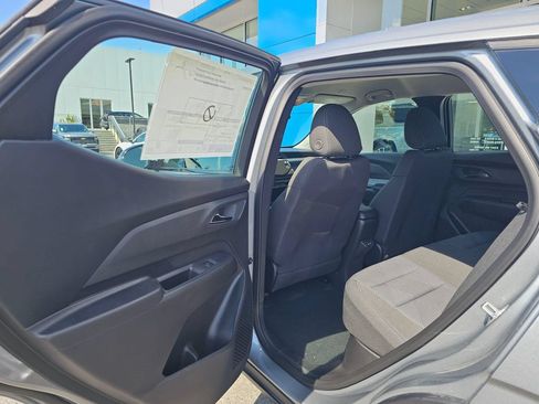 New 2027 Chevrolet Bolt LT w/ Comfort Package FWD image 19