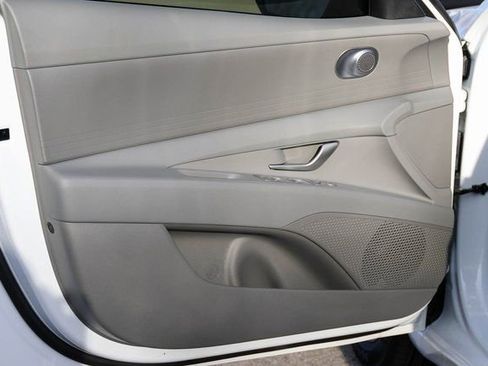 New 2026 Hyundai Elantra Blue image 9