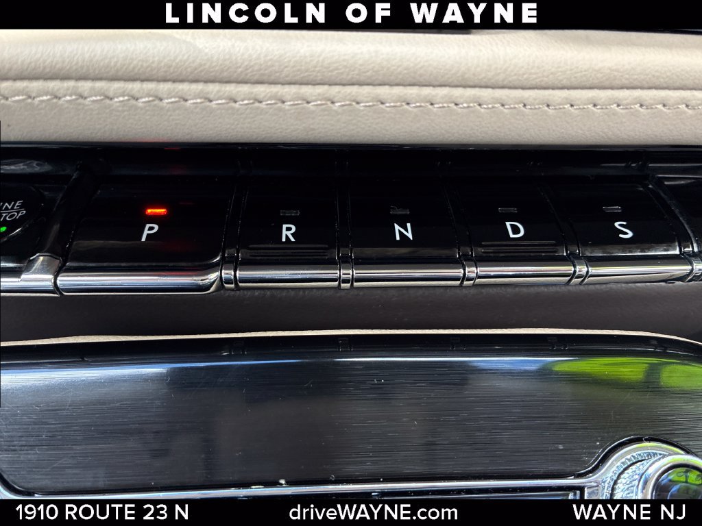 Certified 2023 Lincoln Nautilus AWD w/ Premium Package image 21
