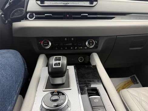 Used 2022 Mitsubishi Outlander SEL image 22