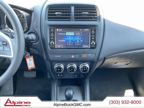 Used 2025 Mitsubishi Outlander Sport AWD image 11