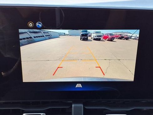 New 2026 Chevrolet Equinox LT w/ Convenience Package II FWD image 11