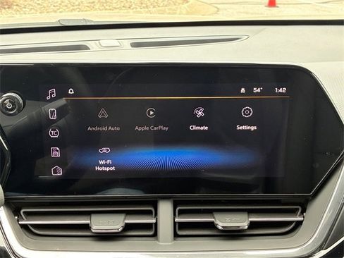 New 2026 Chevrolet Trax RS w/ Sunroof Package image 25