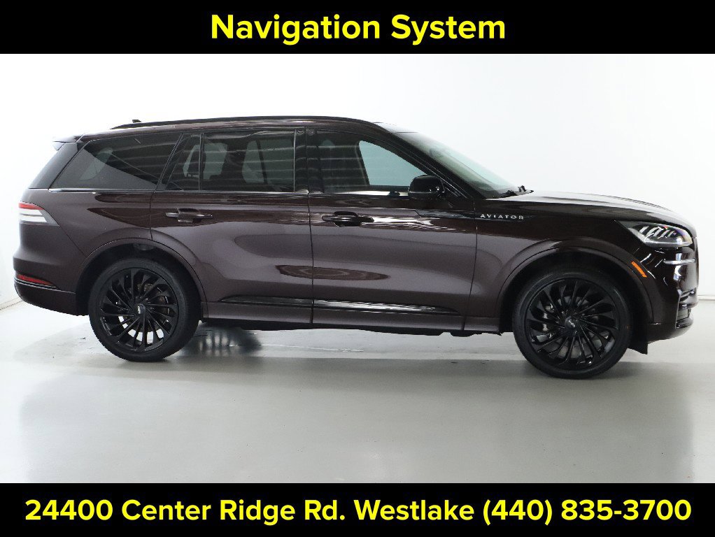 Used 2024 Lincoln Aviator Reserve w/ Equipment Group 201A AWD/4WD image 11