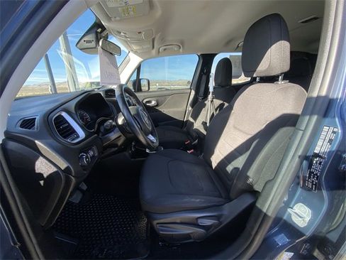 Used 2019 Jeep Renegade Latitude w/ UConnect 8.4 Nav Group image 11