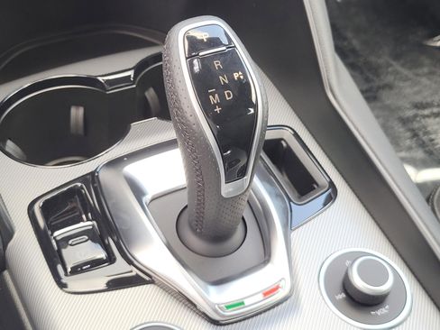 New 2025 Alfa Romeo Giulia w/ Driving Assist Package image 47