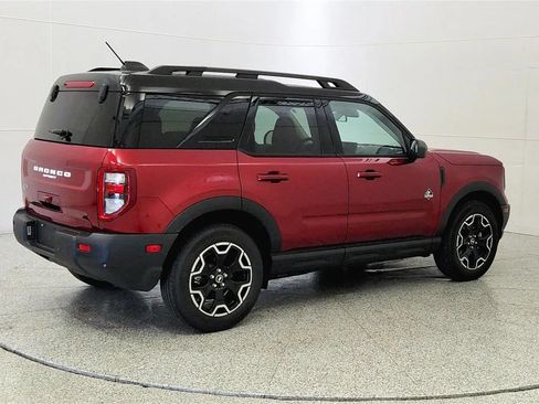 Used 2025 Ford Bronco Sport Outer Banks AWD/4WD image 7