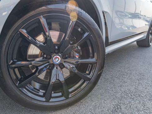 Used 2023 BMW X7 M60i w/ Executive Package image 3