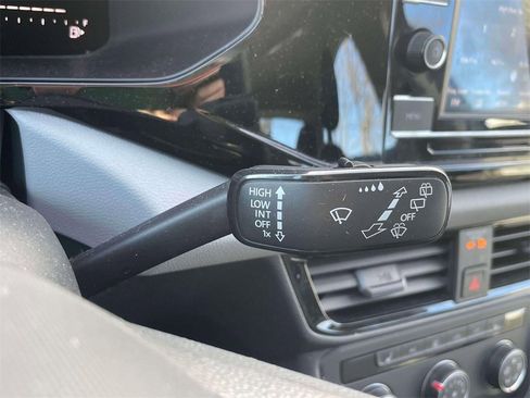 Used 2022 Volkswagen Taos S image 22