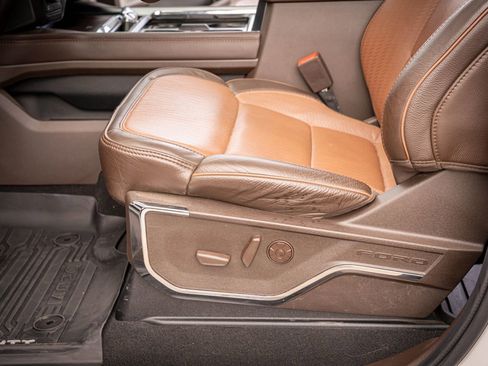 Used 2025 Ford F350 King Ranch AWD/4WD image 15