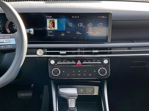 New 2026 Hyundai Tucson SEL image 8