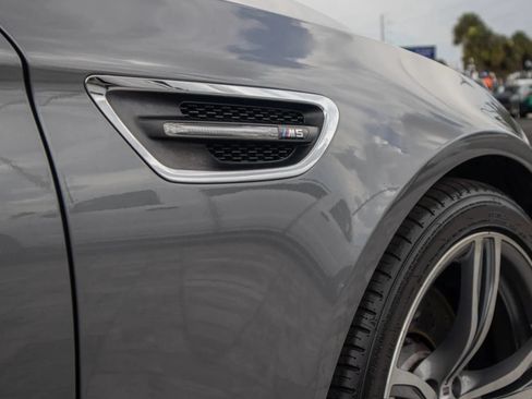 Used 2013 BMW M5 RWD image 15