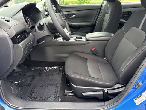 Used 2024 Nissan Sentra SV FWD image 24
