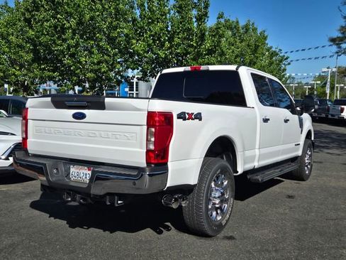 Used 2020 Ford F250 Lariat w/ Chrome Package image 4