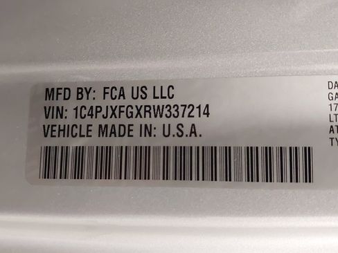 Used 2024 Jeep Wrangler Unlimited Rubicon AWD/4WD image 34