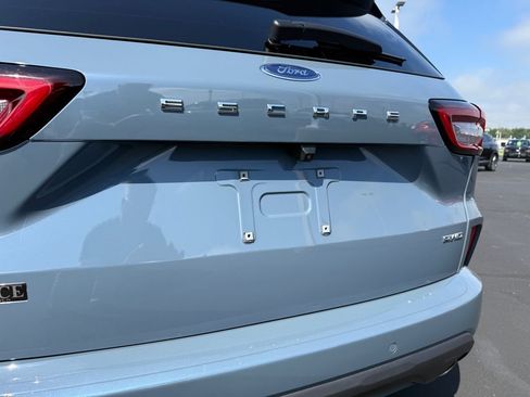 Used 2023 Ford Escape ST-Line Select w/ Tech Pack #2 AWD/4WD image 7