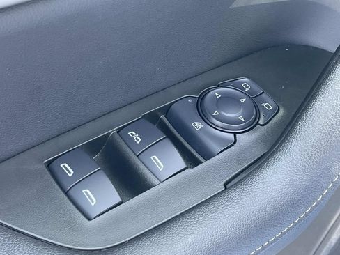 Used 2024 Chevrolet Blazer LT w/ Sound & Technology Package FWD image 16