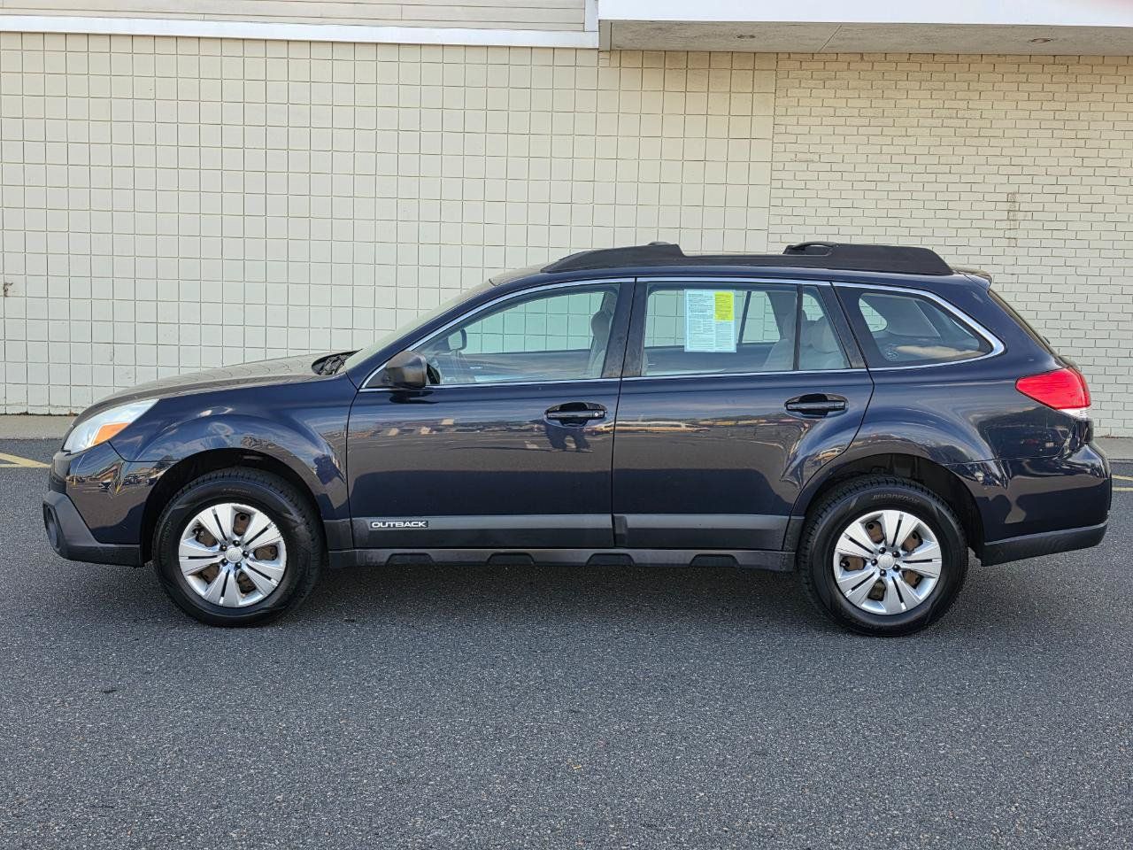 Used 2013 Subaru Outback 2.5i AWD/4WD image 4
