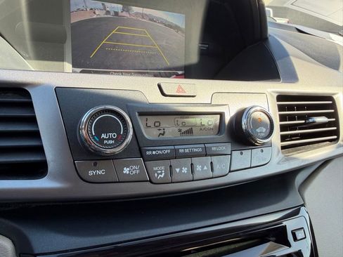 Used 2015 Honda Odyssey EX image 29