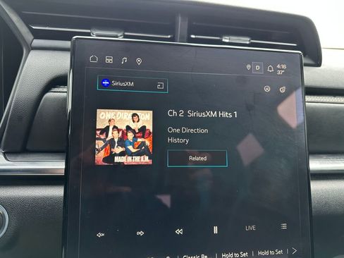 Used 2025 GMC Terrain Elevation image 16