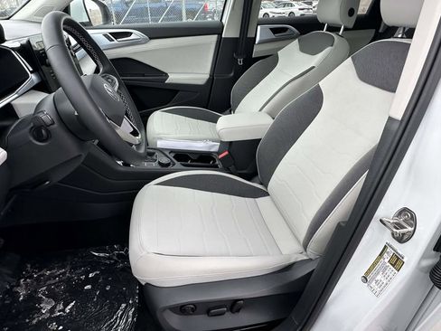 New 2026 Volkswagen Taos SE AWD/4WD image 13