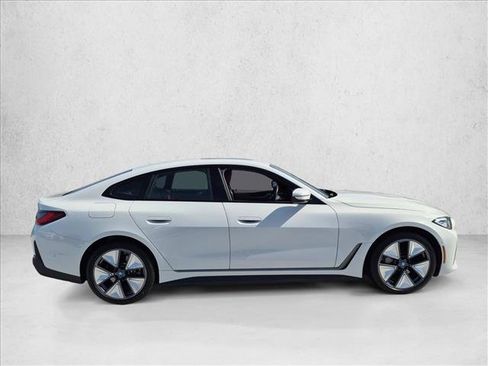 Used 2023 BMW i4 eDrive40 RWD image 4