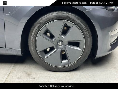 Used 2023 Tesla Model 3 Standard Range image 38
