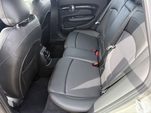 Used 2019 MINI Cooper Clubman S w/ Storage Package image 17