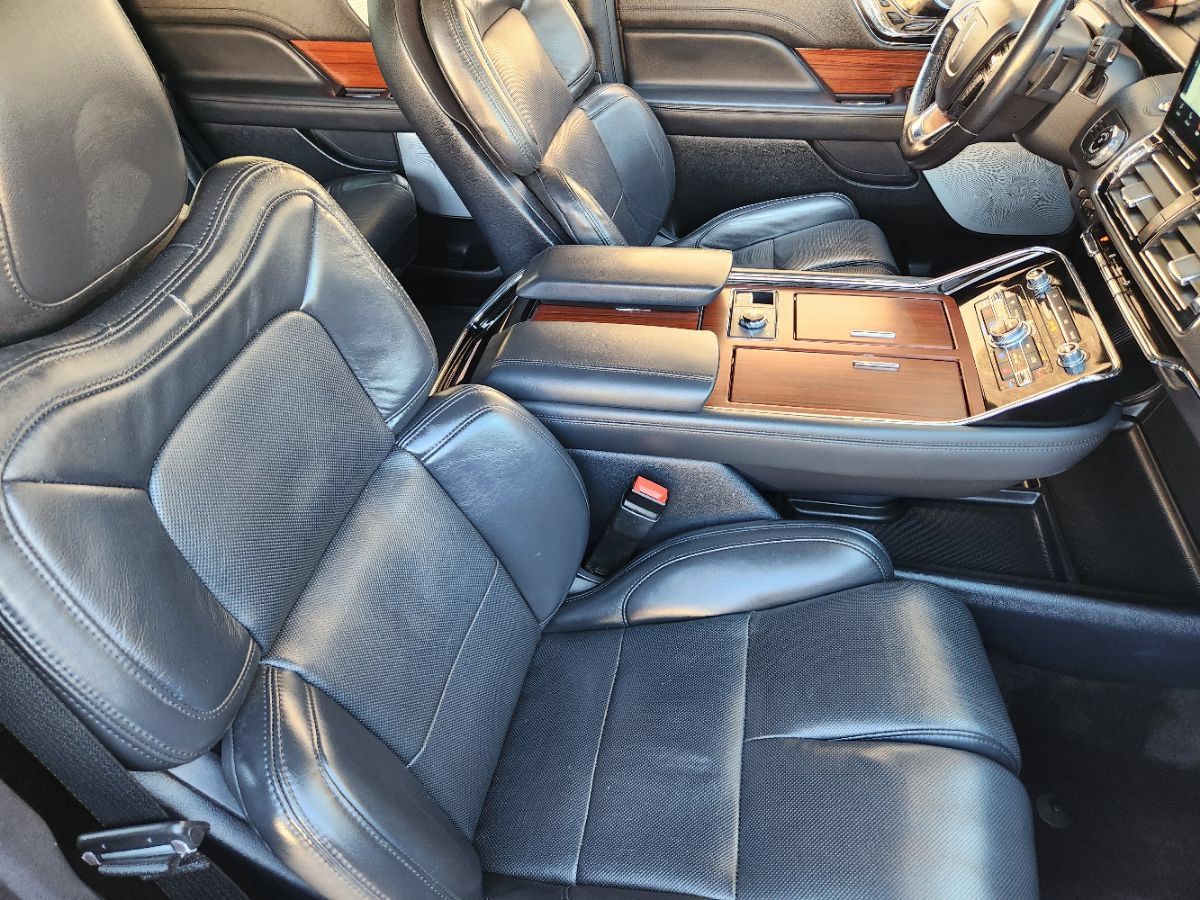 Used 2022 Lincoln Navigator Reserve AWD/4WD image 29