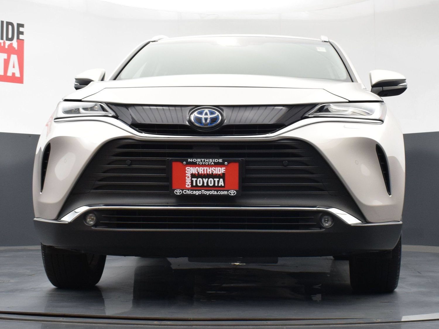 Used 2023 Toyota Venza XLE AWD/4WD image 35