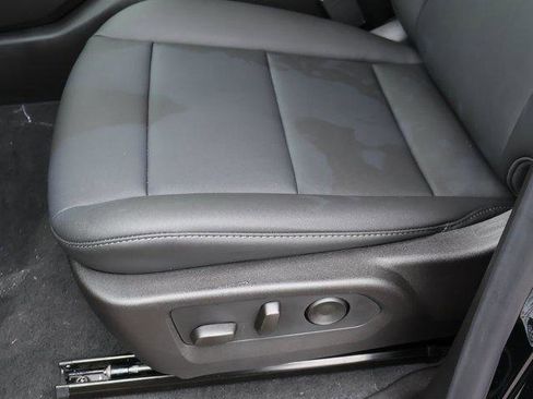 New 2026 GMC Canyon Elevation w/ Convenience Package image 39