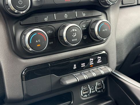Used 2022 RAM 1500 Big Horn image 21