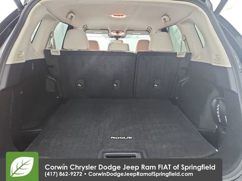 Used 2025 Nissan Rogue SV image 21