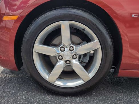 Used 2015 Chevrolet Camaro LT RWD image 31