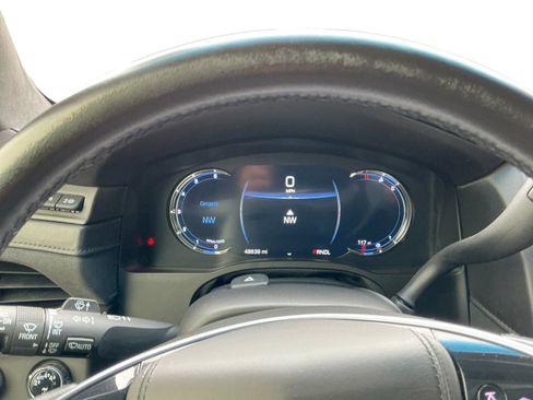 Used 2017 Cadillac Escalade ESV Platinum image 12