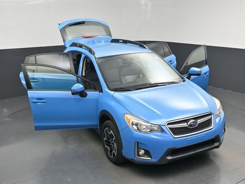 Used 2016 Subaru Crosstrek 2.0i Limited w/ Popular Package #2 image 46