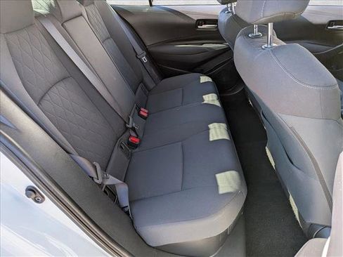 Used 2020 Toyota Corolla LE image 19