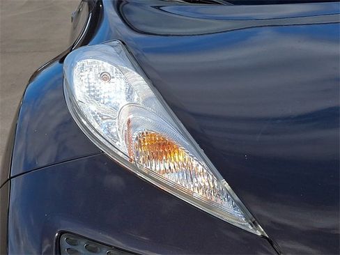 Used 2014 Nissan Juke S image 10