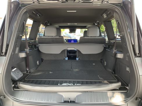 Used 2026 Lexus GX 550 AWD/4WD image 34