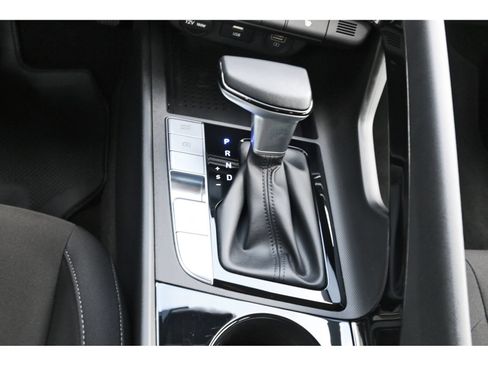 Used 2023 Hyundai Elantra SEL w/ Convenience Package FWD image 27