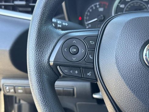 Used 2021 Toyota Corolla LE w/ LE Convenience Package image 27