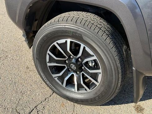 Used 2023 Toyota Tacoma TRD Sport image 10