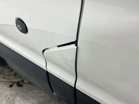 Used 2020 Ford Transit 250 Medium Roof w/ Load Area Protection Package RWD image 30