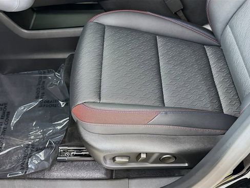 New 2026 Chevrolet Equinox RS image 20